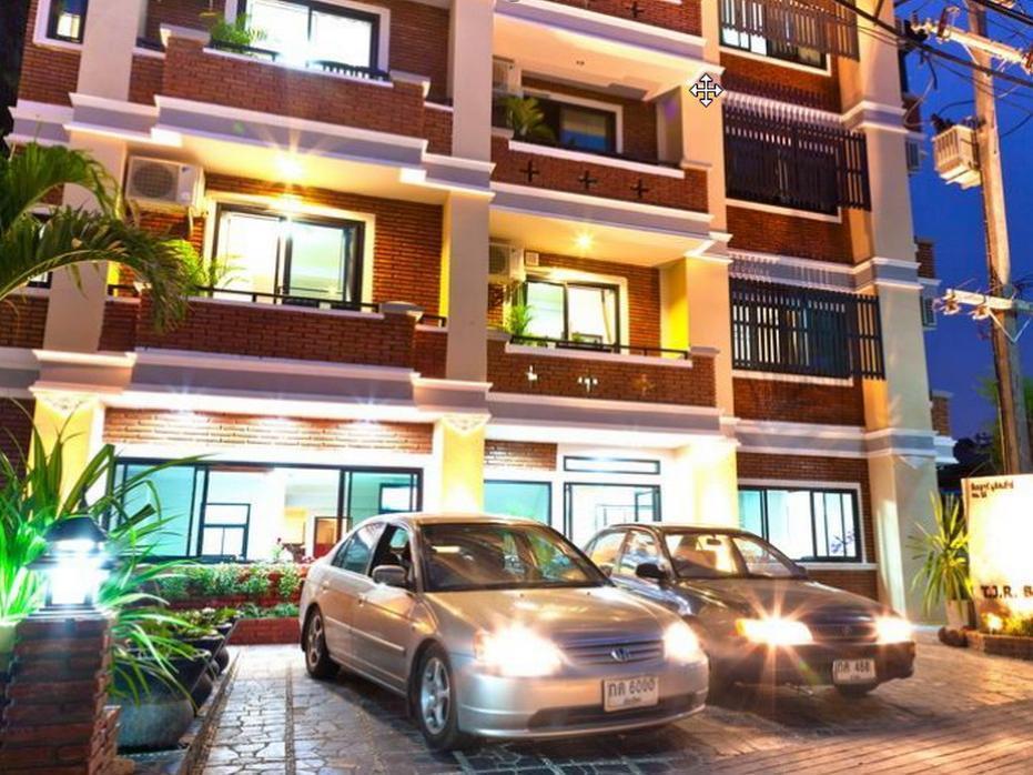 Hotel Spring@Tapae à Chiang Mai Extérieur photo