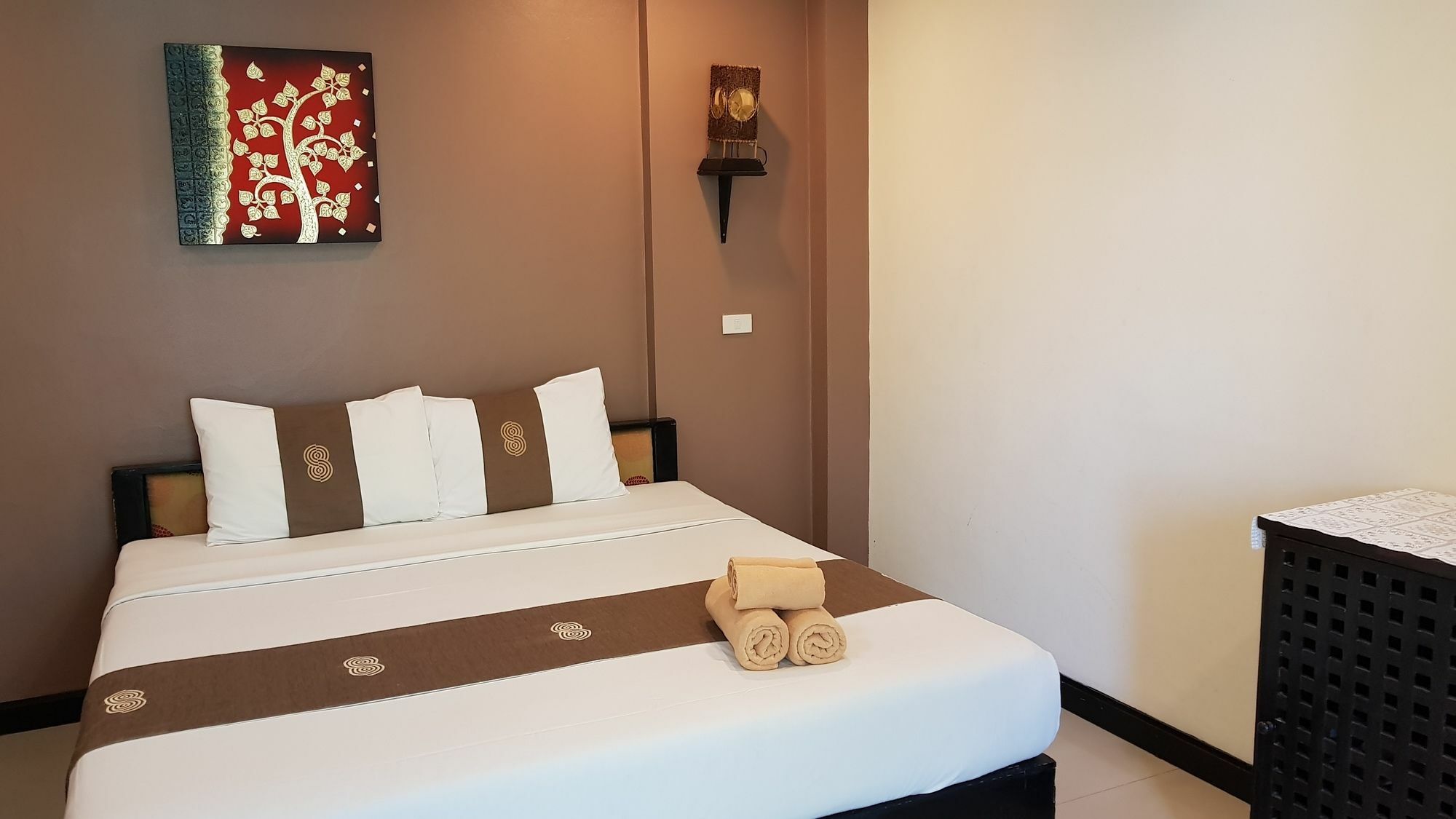 Hotel Spring@Tapae à Chiang Mai Extérieur photo