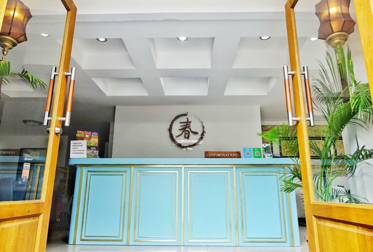 Hotel Spring@Tapae à Chiang Mai Extérieur photo