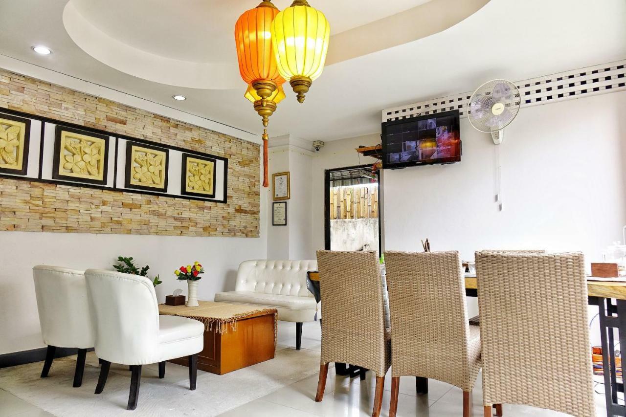 Hotel Spring@Tapae à Chiang Mai Extérieur photo