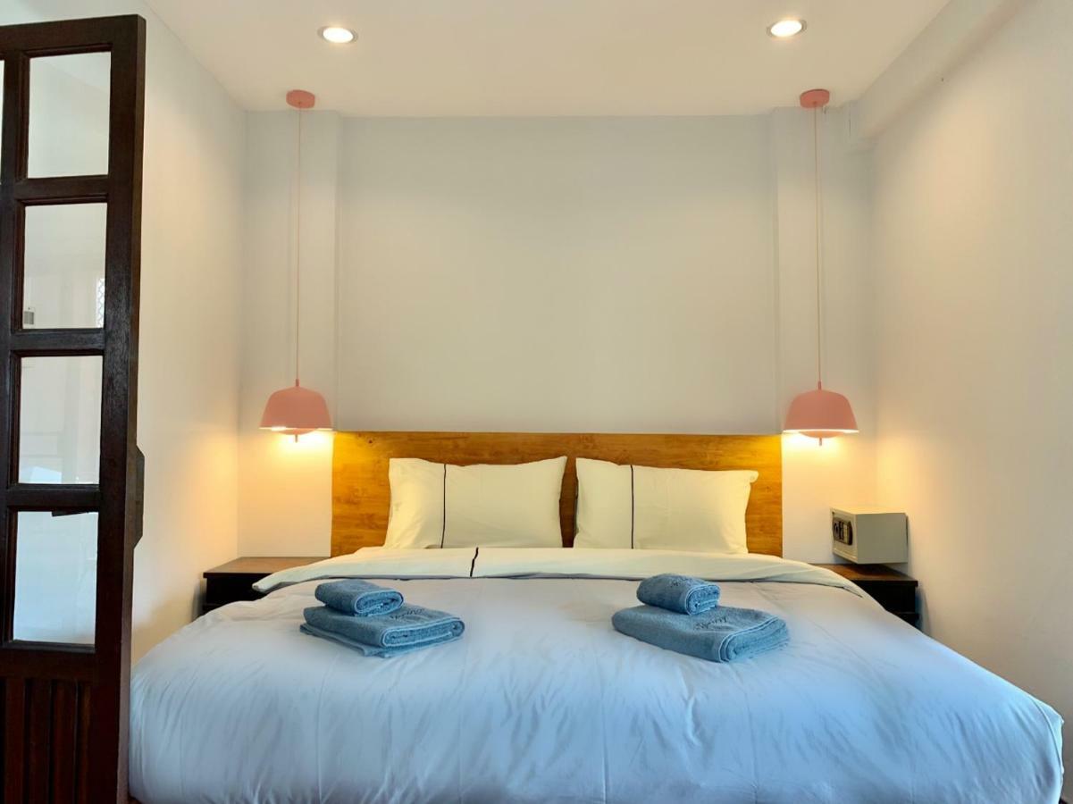 Hotel Spring@Tapae à Chiang Mai Extérieur photo